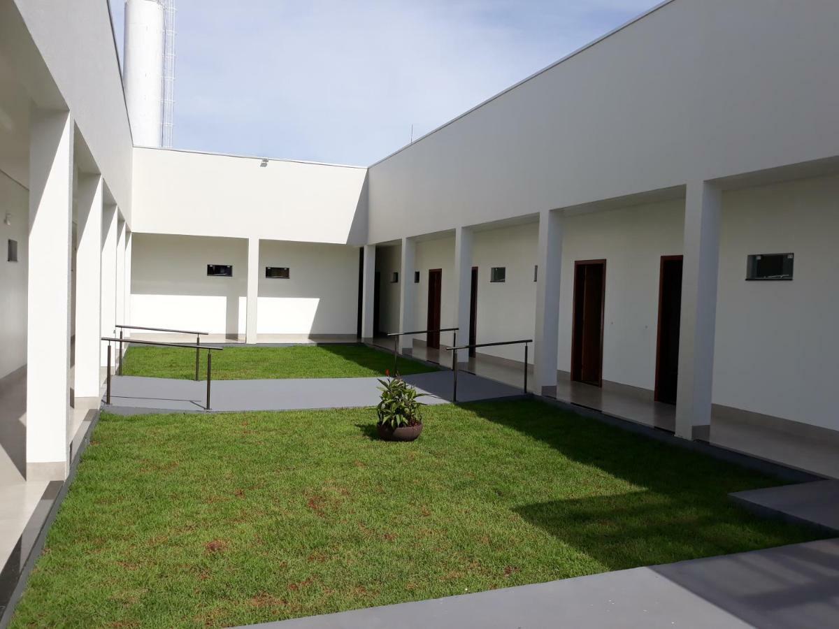Hotel Villa Dos Parecis Diamantino Екстер'єр фото